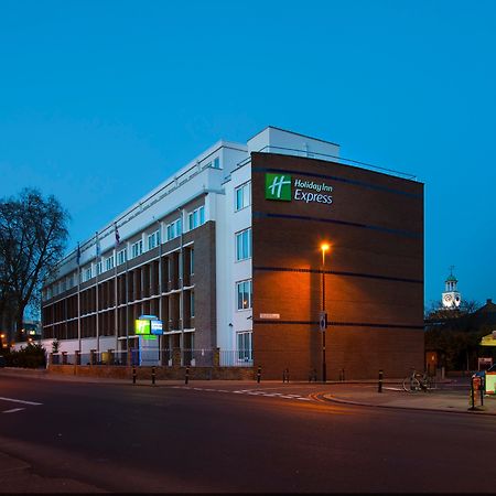 Holiday Inn Express London - Vauxhall Nine Elms, An Ihg Hotel Экстерьер фото